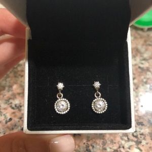PANDORA EARRINGS WITHOUT BACK PIECES